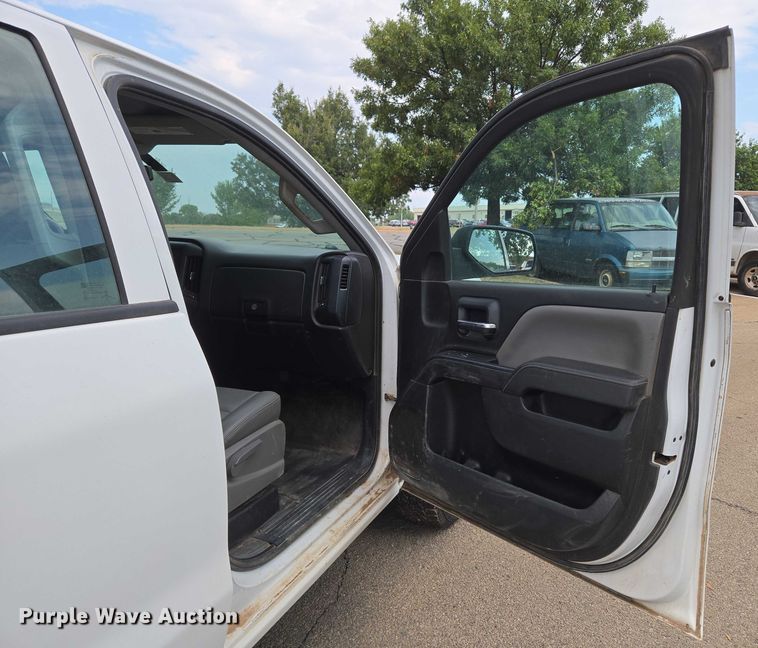 image for item EU3712 2015 Chevrolet Silverado 1500 Double Cab pickup truck