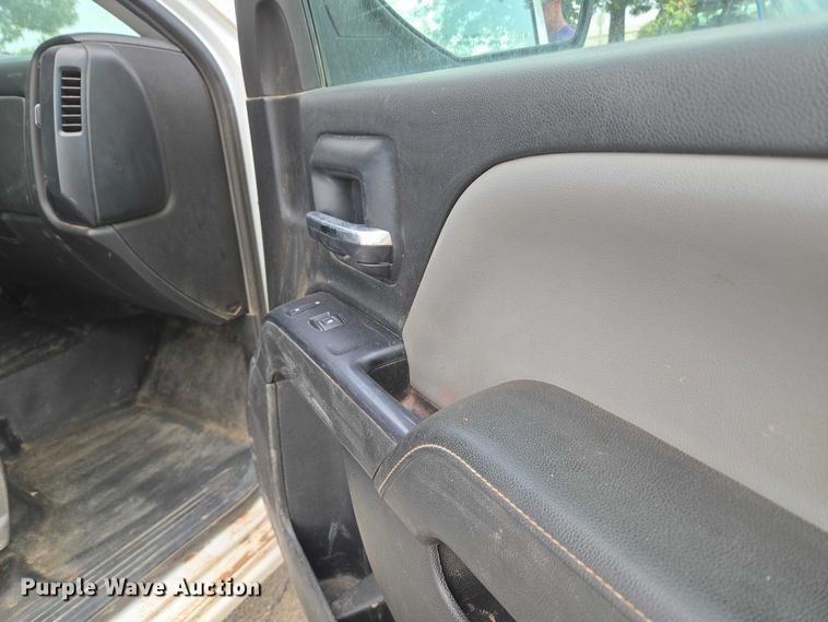 image for item EU3712 2015 Chevrolet Silverado 1500 Double Cab pickup truck