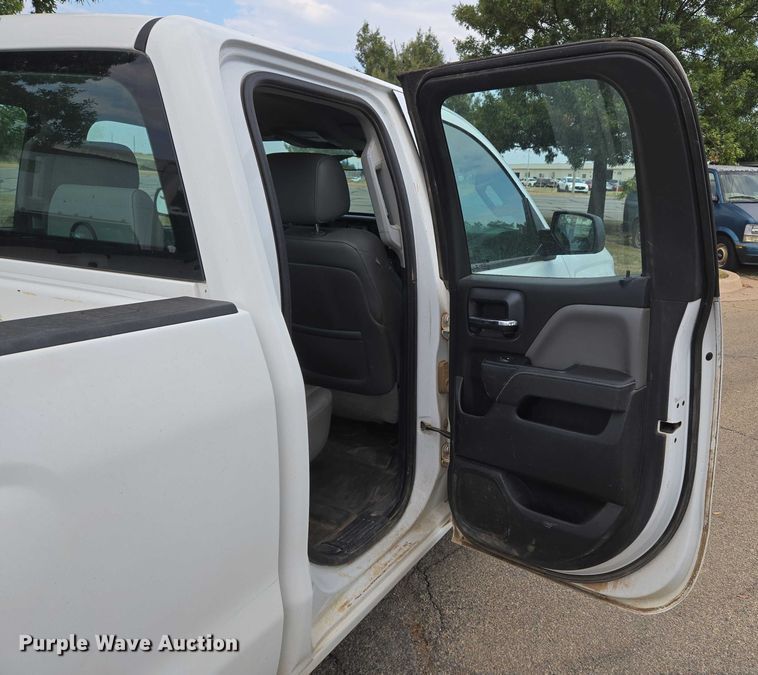 image for item EU3712 2015 Chevrolet Silverado 1500 Double Cab pickup truck