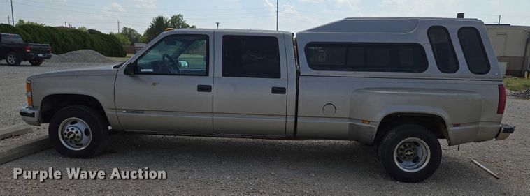 image for item EU3715 2000 Chevrolet C3500 Crew Cab pickup truck