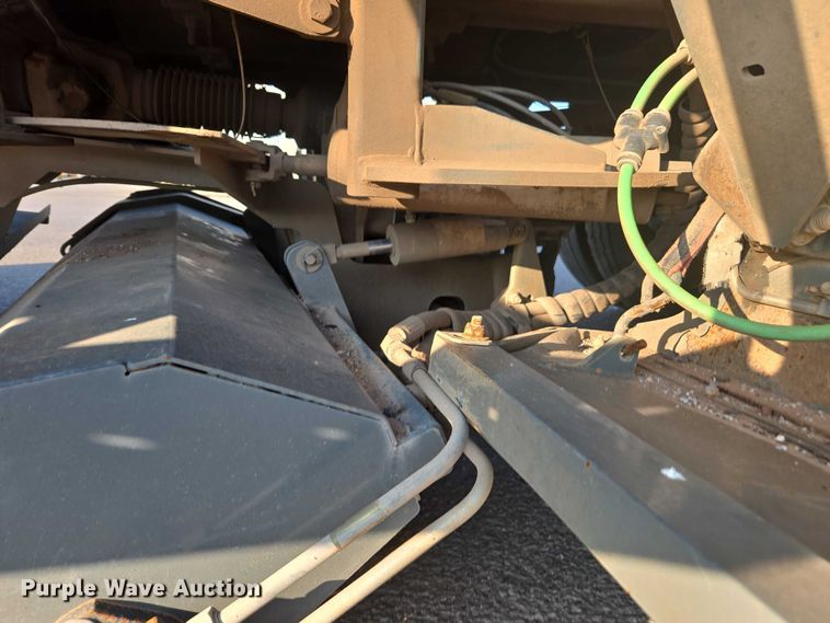 image for item EU4589 2015 Freightliner Business Class M2 street sweeper truck