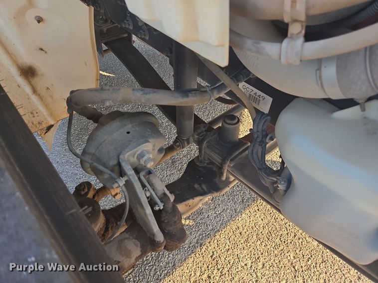 image for item EU4589 2015 Freightliner Business Class M2 street sweeper truck