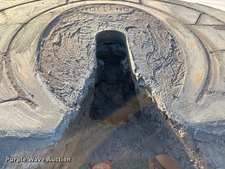 image for item EU4590 2016 Peterbilt 365 semi truck