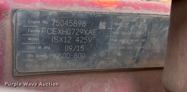 image for item EU4590 2016 Peterbilt 365 semi truck