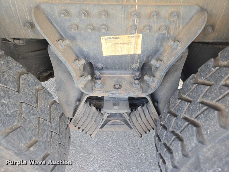 image for item EU4594 2015 Peterbilt 320 refuse truck