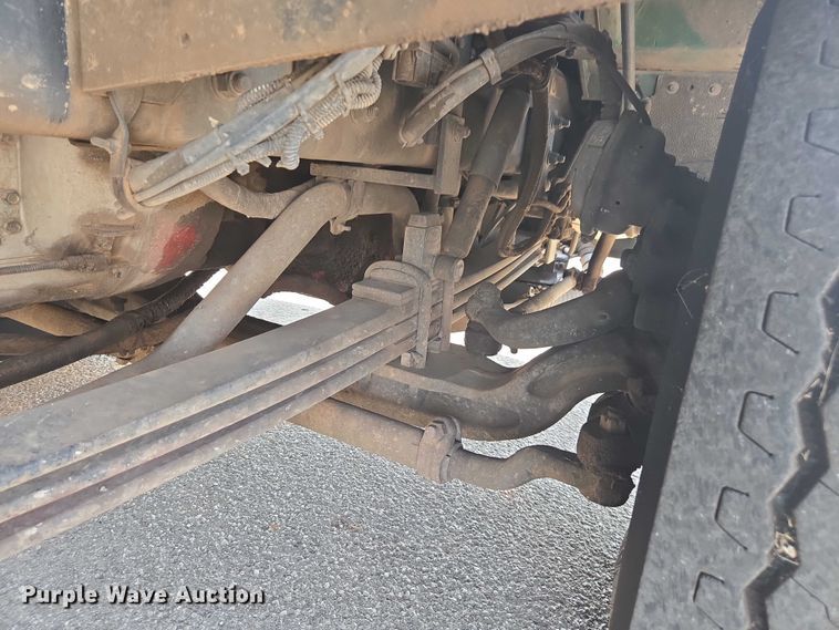 image for item EU4594 2015 Peterbilt 320 refuse truck