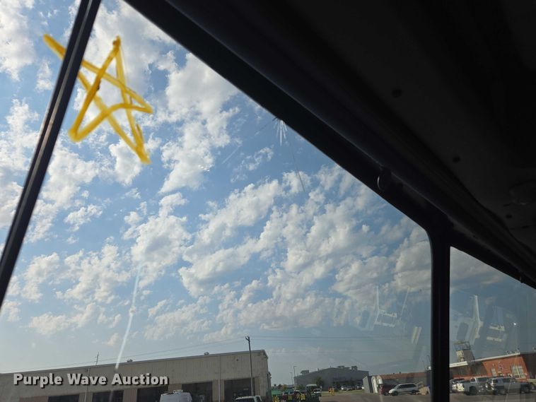 image for item EU4594 2015 Peterbilt 320 refuse truck