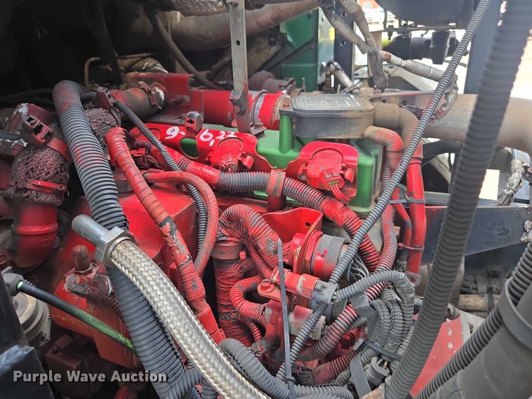 image for item EU4594 2015 Peterbilt 320 refuse truck