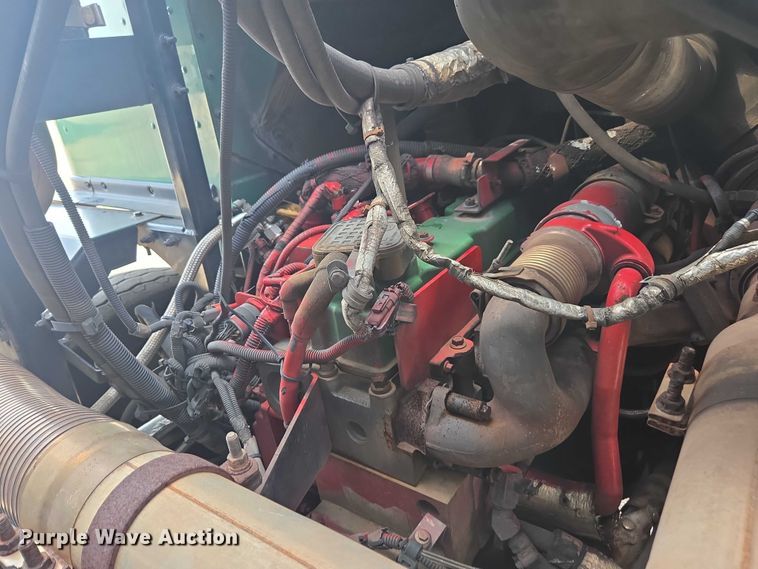 image for item EU4594 2015 Peterbilt 320 refuse truck