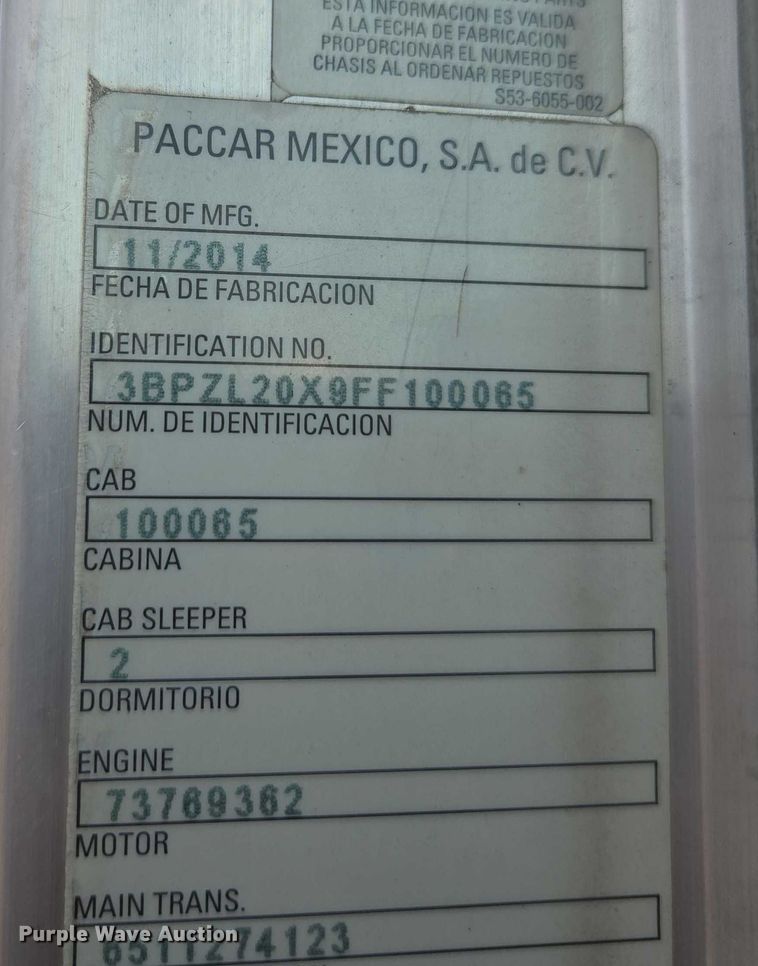 image for item EU4594 2015 Peterbilt 320 refuse truck