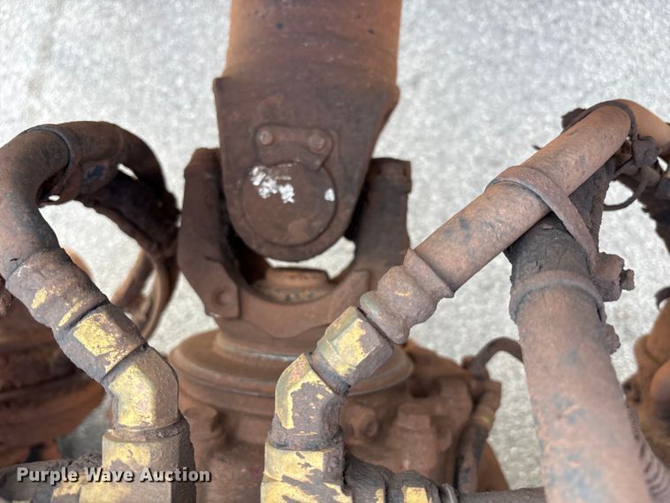 image for item EU4595 2018 Peterbilt 367 semi truck