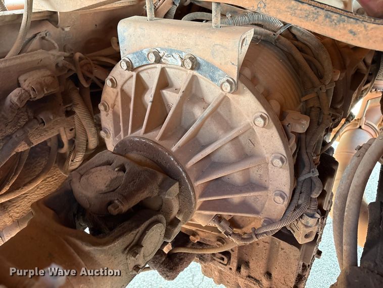 image for item EU4595 2018 Peterbilt 367 semi truck