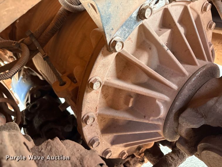 image for item EU4595 2018 Peterbilt 367 semi truck