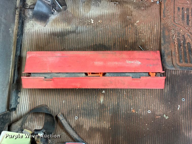 image for item EU4595 2018 Peterbilt 367 semi truck