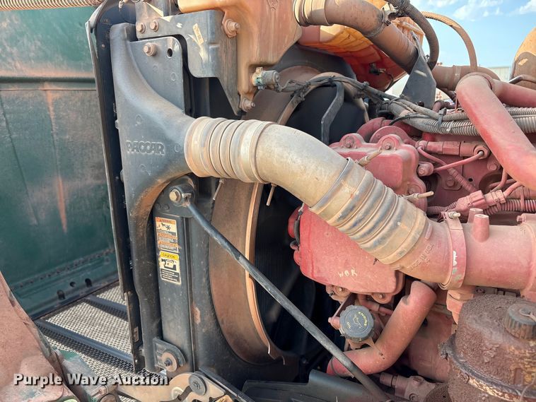 image for item EU4595 2018 Peterbilt 367 semi truck