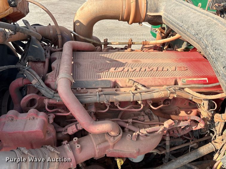 image for item EU4595 2018 Peterbilt 367 semi truck