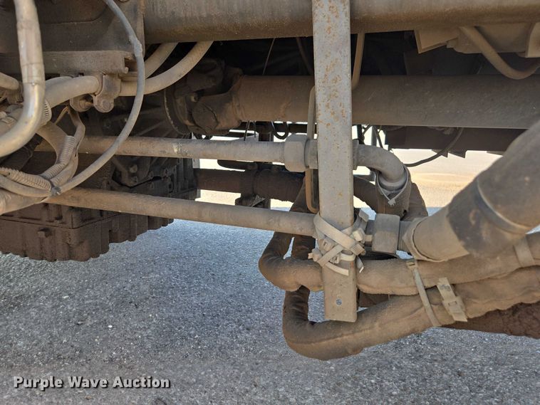 image for item EU4597 2012 Peterbilt 320 refuse truck