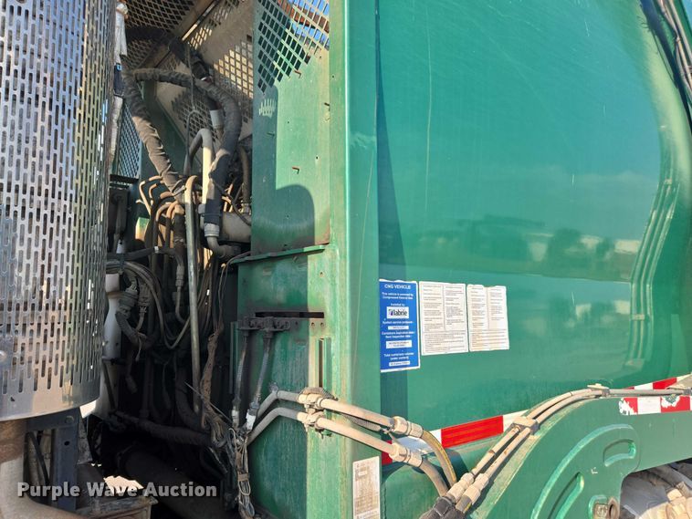 image for item EU4597 2012 Peterbilt 320 refuse truck