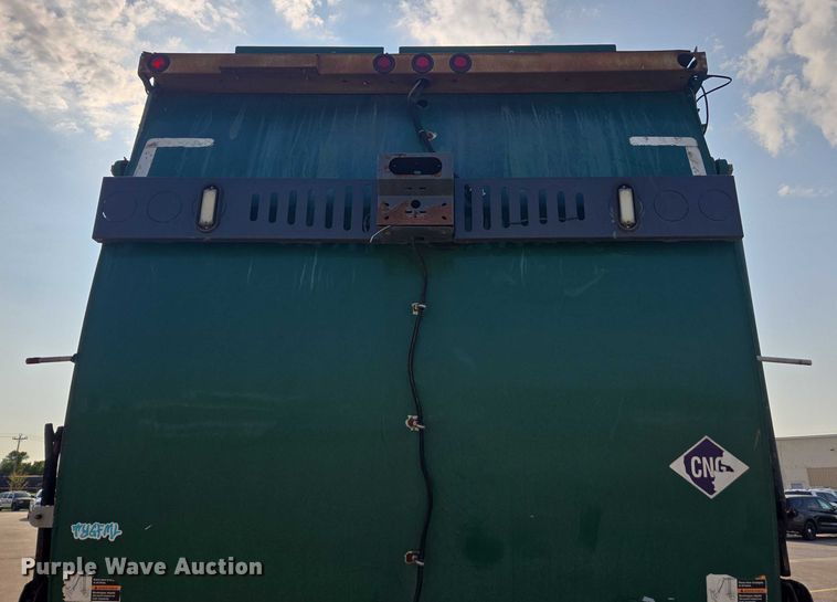 image for item EU4597 2012 Peterbilt 320 refuse truck