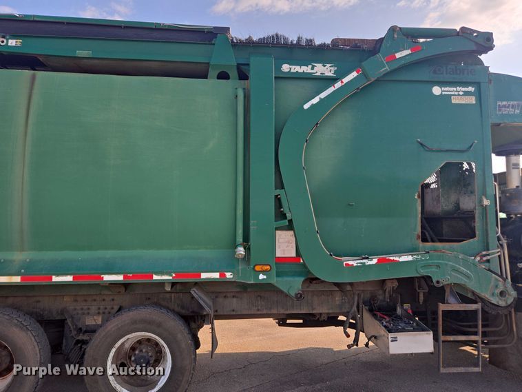 image for item EU4597 2012 Peterbilt 320 refuse truck