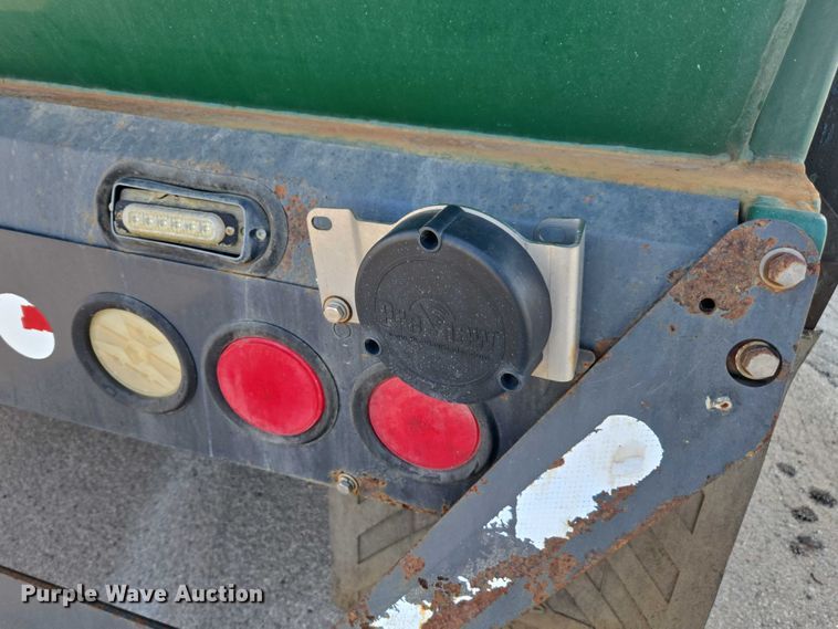 image for item EU4597 2012 Peterbilt 320 refuse truck