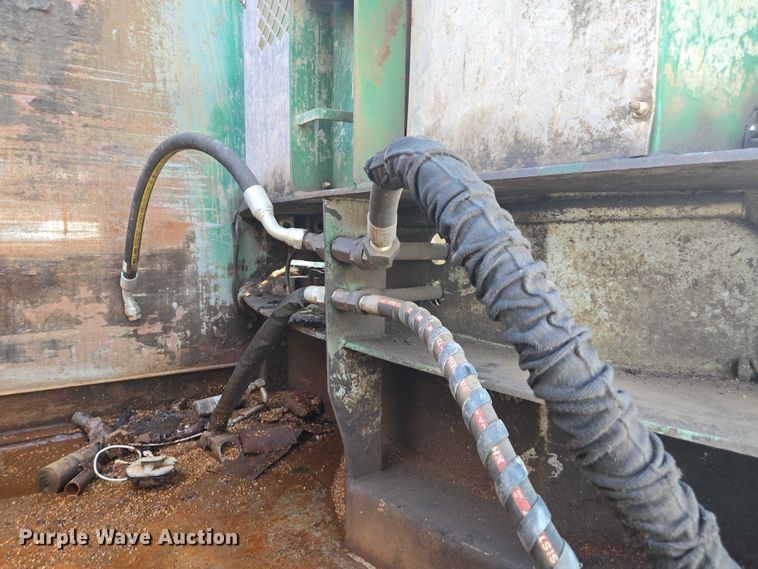 image for item EU4597 2012 Peterbilt 320 refuse truck