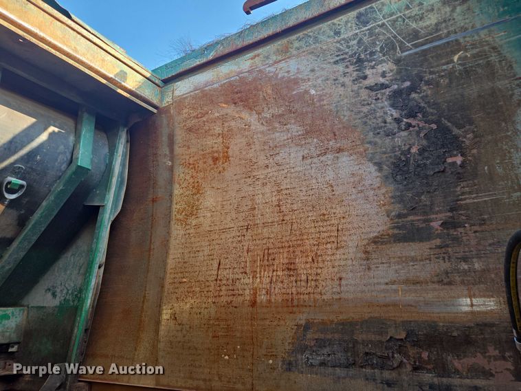 image for item EU4597 2012 Peterbilt 320 refuse truck