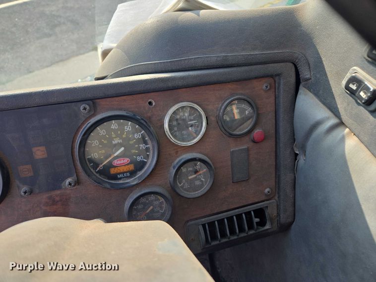 image for item EU4597 2012 Peterbilt 320 refuse truck