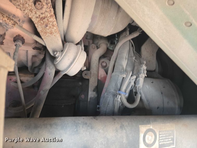 image for item EU4597 2012 Peterbilt 320 refuse truck