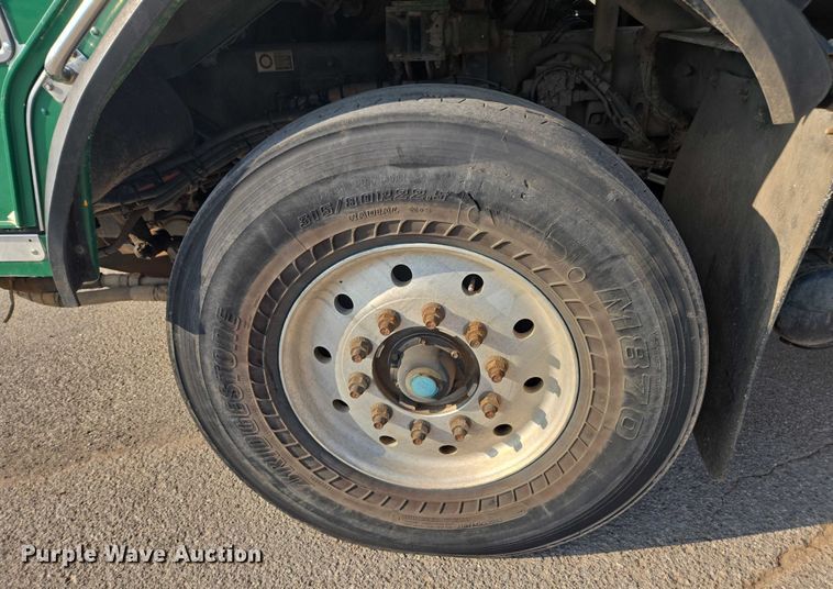 image for item EU4597 2012 Peterbilt 320 refuse truck