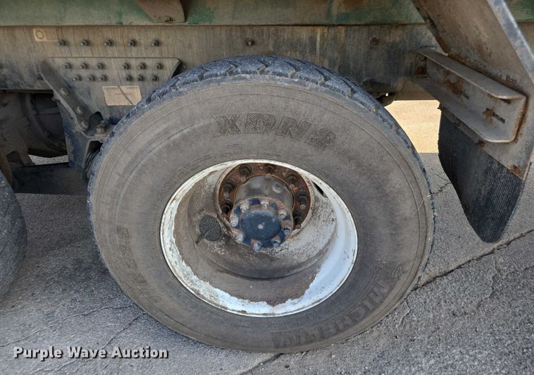 image for item EU4597 2012 Peterbilt 320 refuse truck