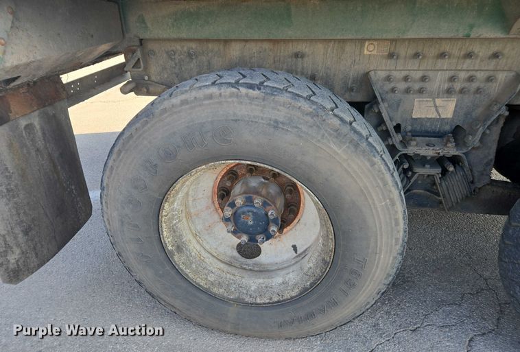 image for item EU4597 2012 Peterbilt 320 refuse truck