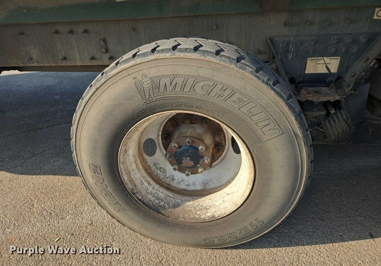 image for item EU4597 2012 Peterbilt 320 refuse truck