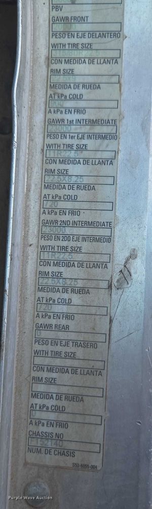 image for item EU4597 2012 Peterbilt 320 refuse truck