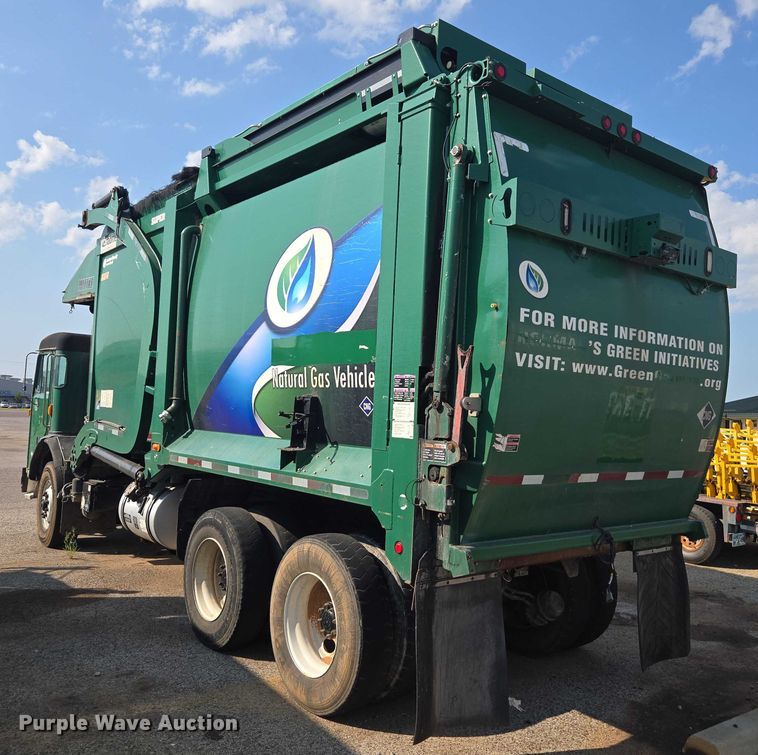 image for item EU4599 2016 Peterbilt 320 refuse truck