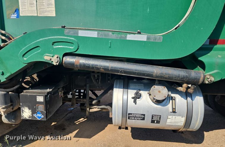 image for item EU4599 2016 Peterbilt 320 refuse truck