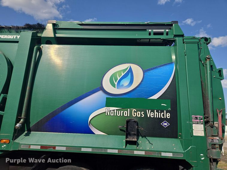 image for item EU4599 2016 Peterbilt 320 refuse truck