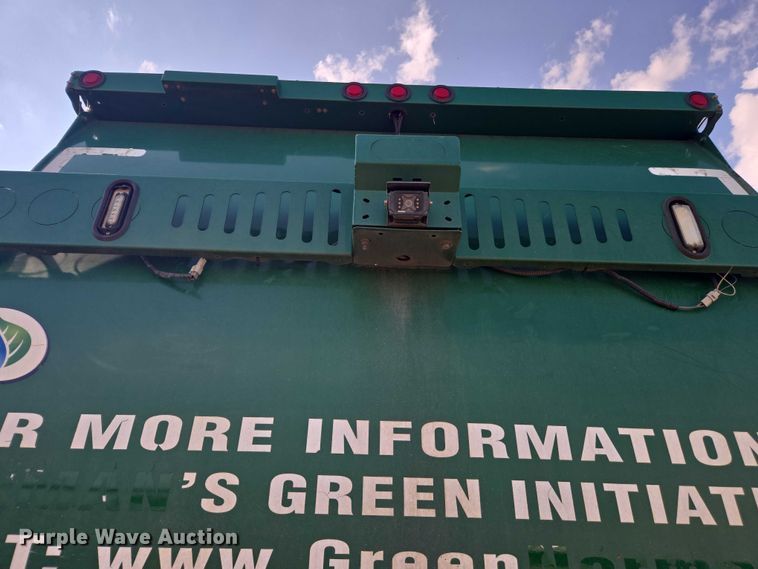 image for item EU4599 2016 Peterbilt 320 refuse truck