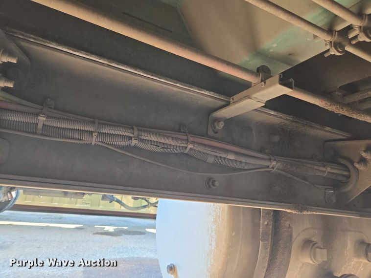 image for item EU4599 2016 Peterbilt 320 refuse truck