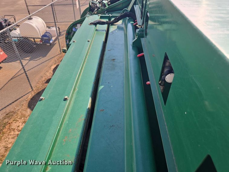 image for item EU4599 2016 Peterbilt 320 refuse truck