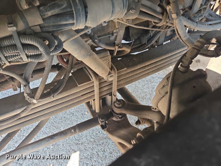 image for item EU4599 2016 Peterbilt 320 refuse truck