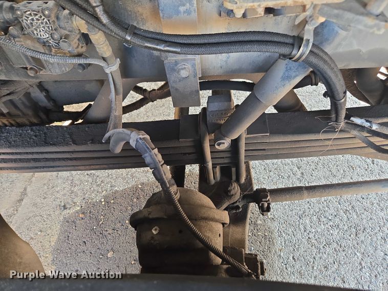 image for item EU4599 2016 Peterbilt 320 refuse truck