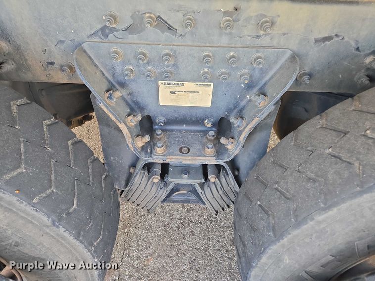 image for item EU4599 2016 Peterbilt 320 refuse truck