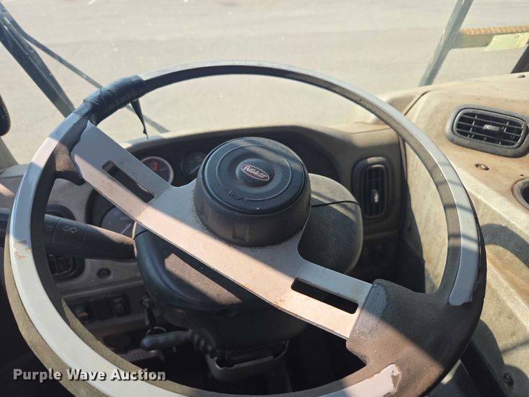 image for item EU4599 2016 Peterbilt 320 refuse truck