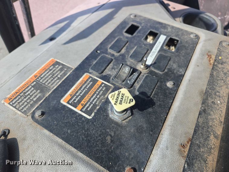 image for item EU4599 2016 Peterbilt 320 refuse truck