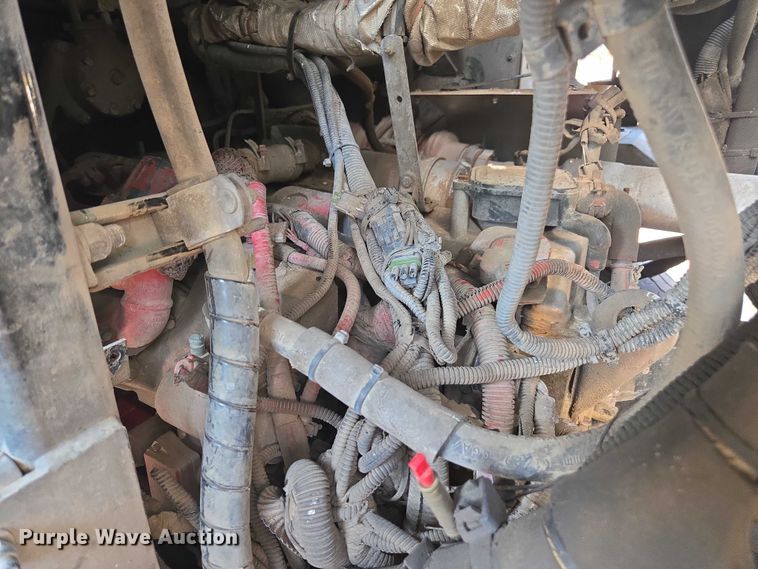 image for item EU4599 2016 Peterbilt 320 refuse truck