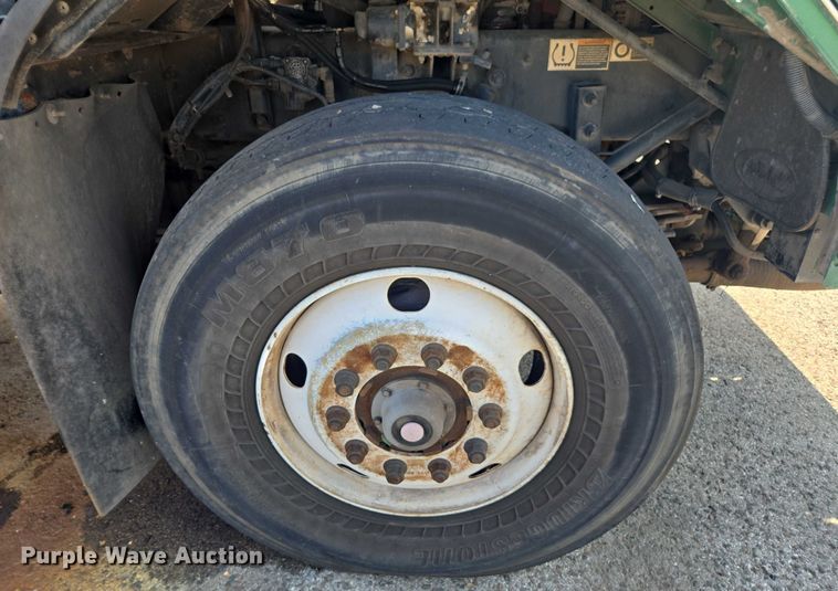 image for item EU4599 2016 Peterbilt 320 refuse truck