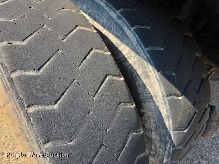 image for item EU4599 2016 Peterbilt 320 refuse truck