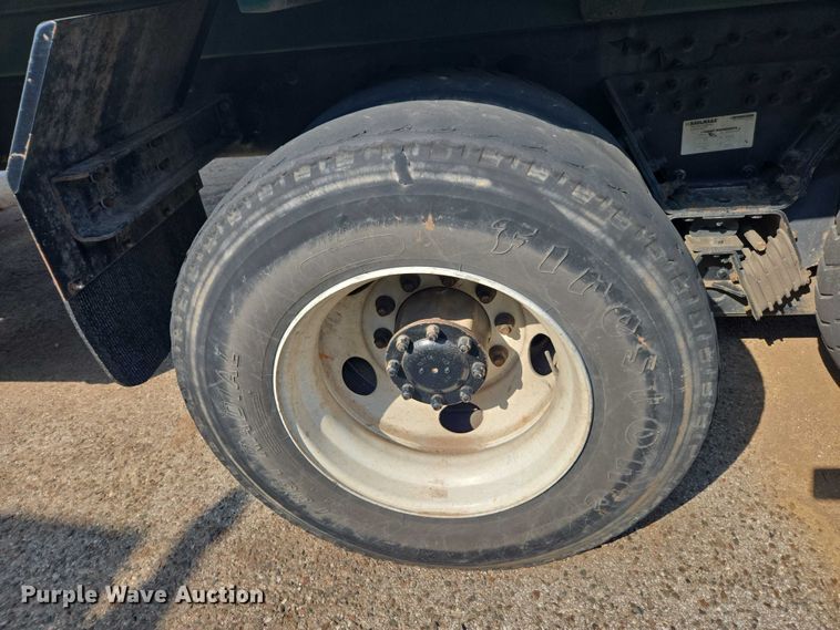 image for item EU4599 2016 Peterbilt 320 refuse truck