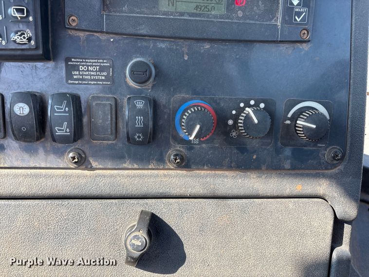 image for item EU4600 2015 John Deere 310SK backhoe